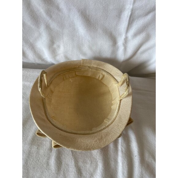 Vintage 1950s Beige Womens Pillbox Hat With Bow & Trimmed Edge Detail - Picture 5 of 12